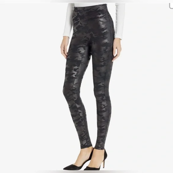 SPANX Faux Leather Leggings High Waist Camo Matte Black 20185R - Picture 3 of 10